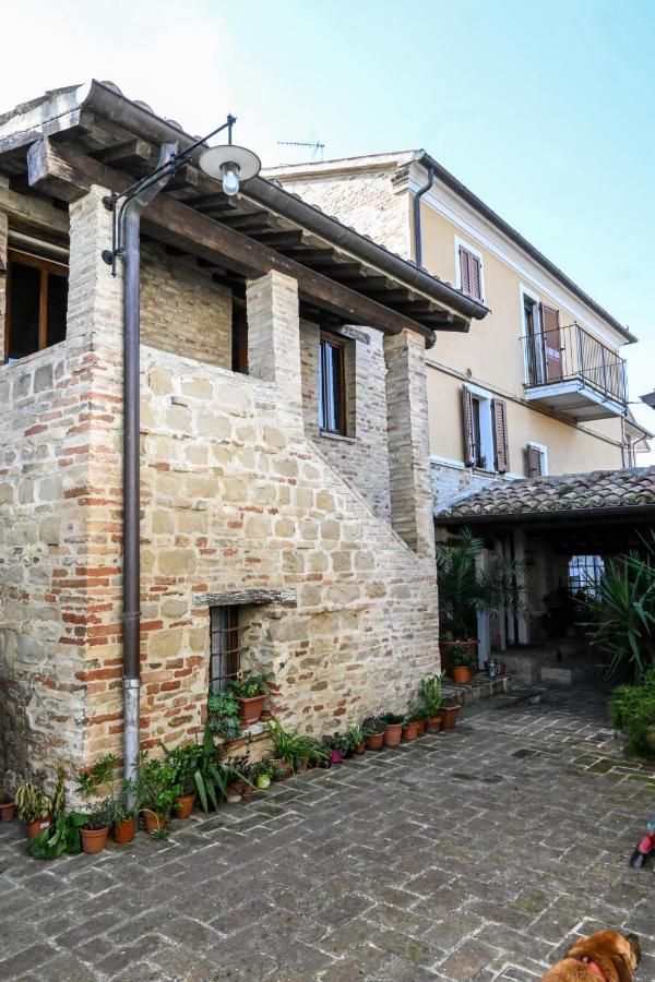 Il Poggio Villa Mombaroccio Bagian luar foto
