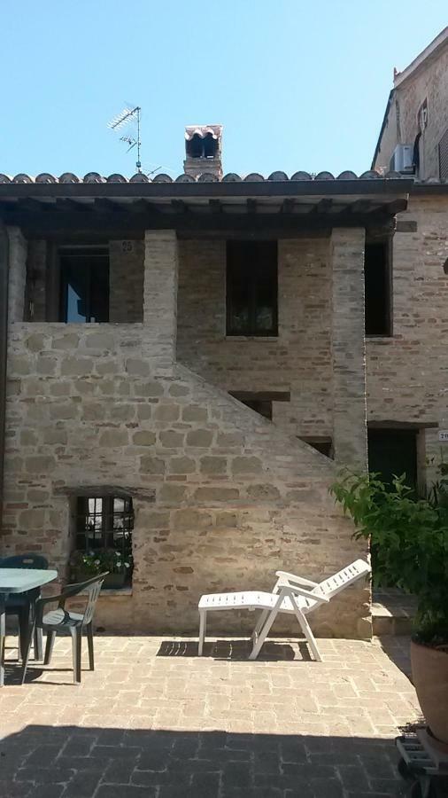 Il Poggio Villa Mombaroccio Bagian luar foto