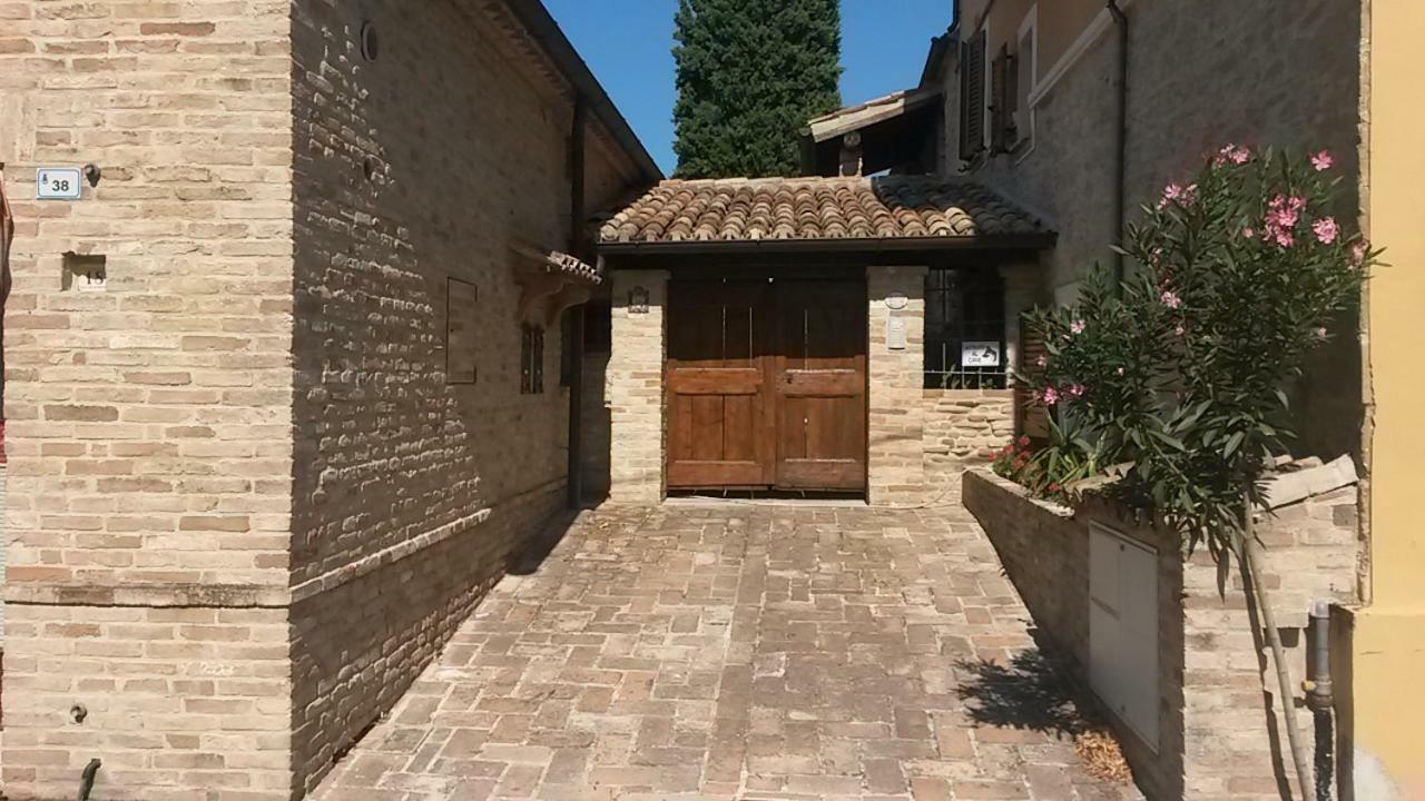 Il Poggio Villa Mombaroccio Bagian luar foto