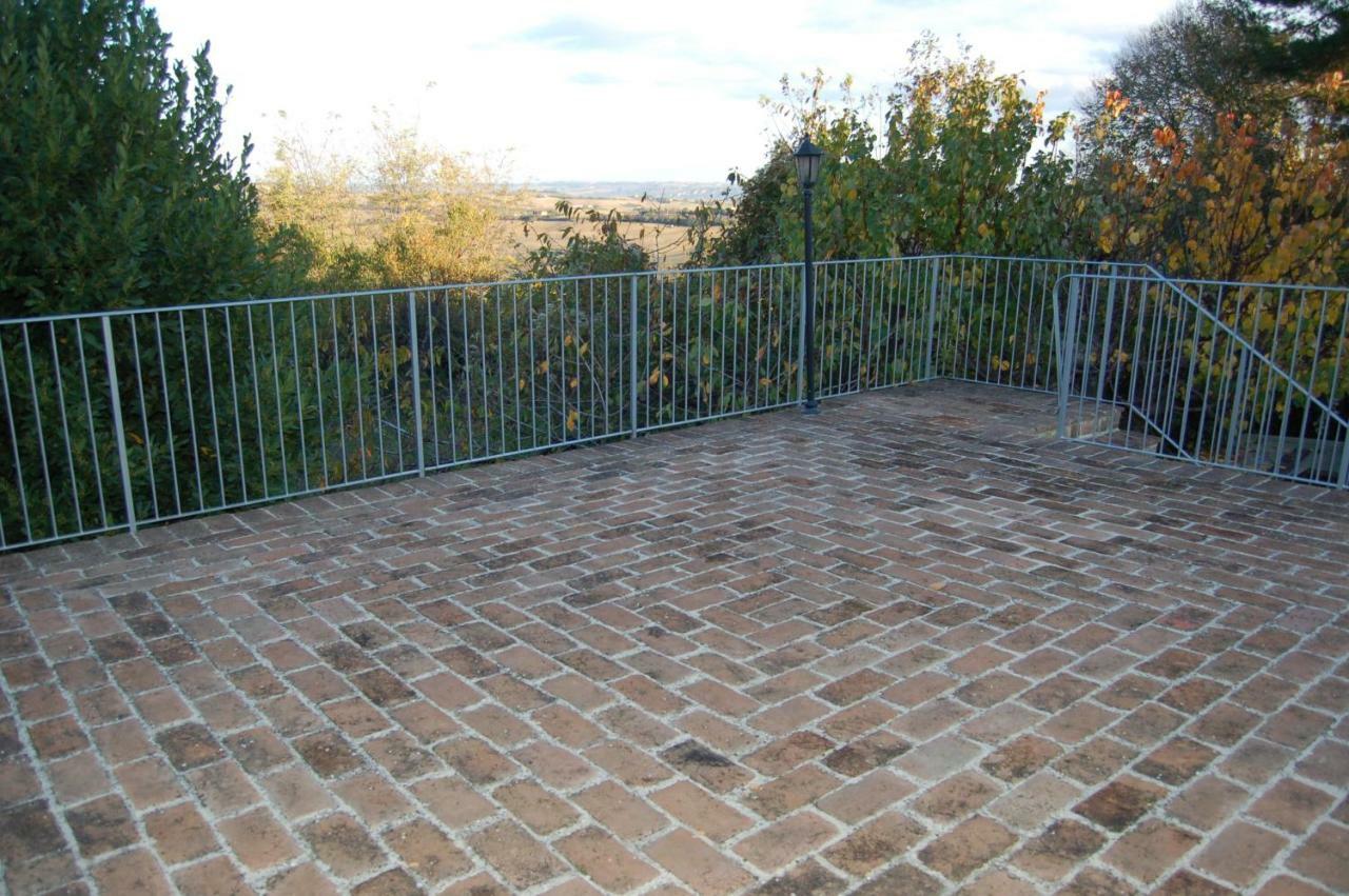 Il Poggio Villa Mombaroccio Bagian luar foto